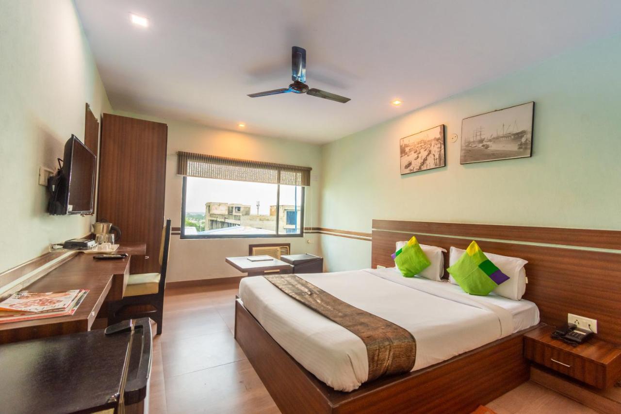 Opiam B&B A Business Hotel 콜카타 외부 사진